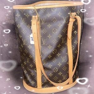 Louis Vuitton GM Bucket